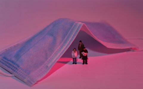 原油暴跌买基金